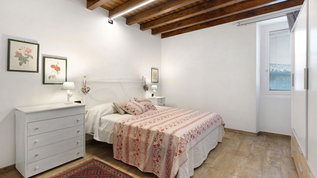 Photo of Bedroom in Polpenazze del Garda