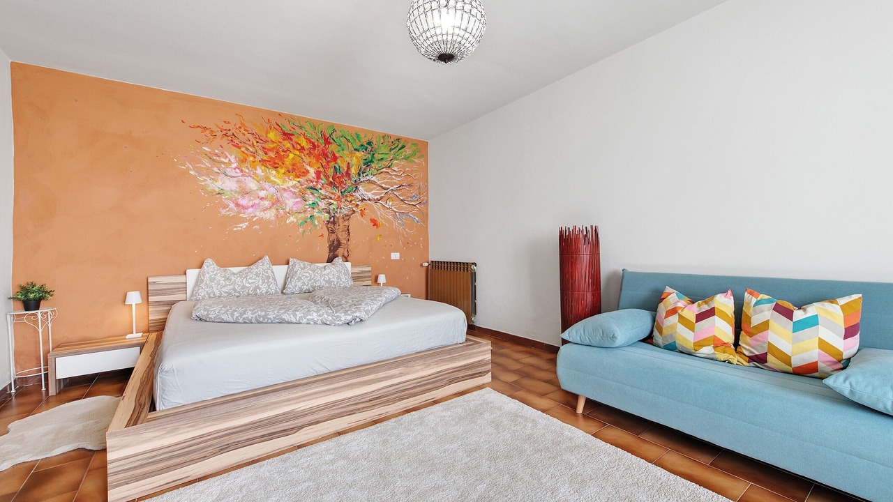 Photo of Bedroom in Arveaco