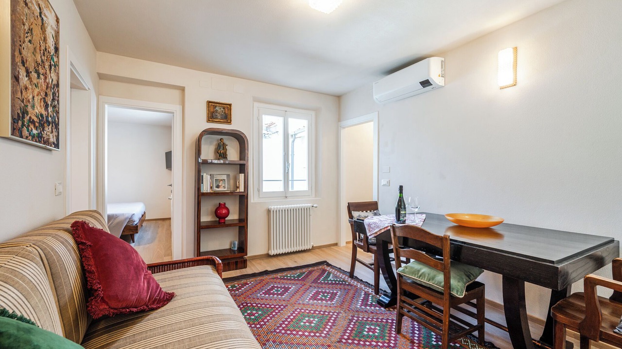 Photo of Livingroom in Old Town