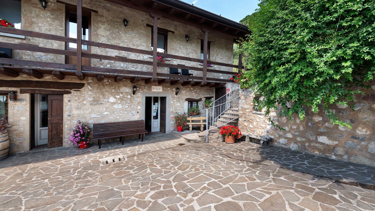 Photo of Outdoor in Marone