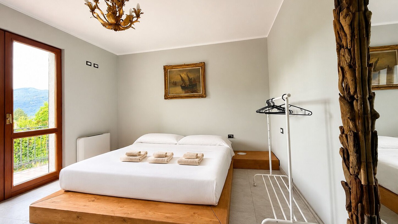 Photo of Bedroom in Luino