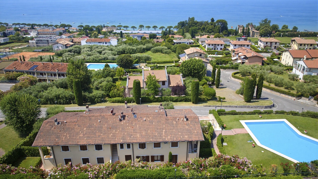 Photo of Outdoor in Calmasino