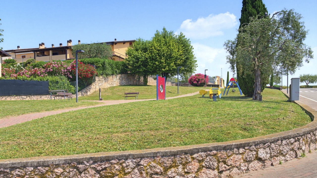 Photo of Others in Calmasino