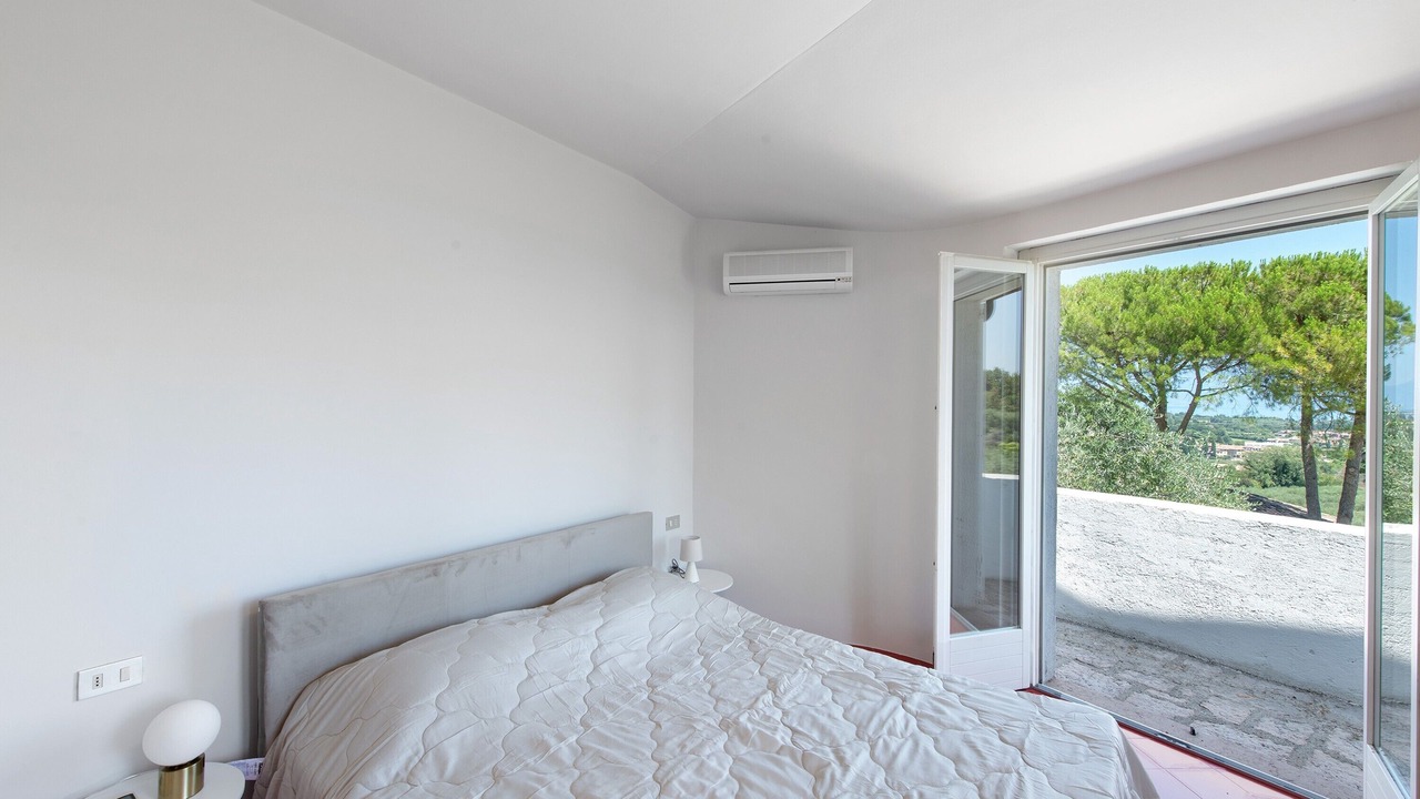 Photo of Bedroom in San Felice del Benaco