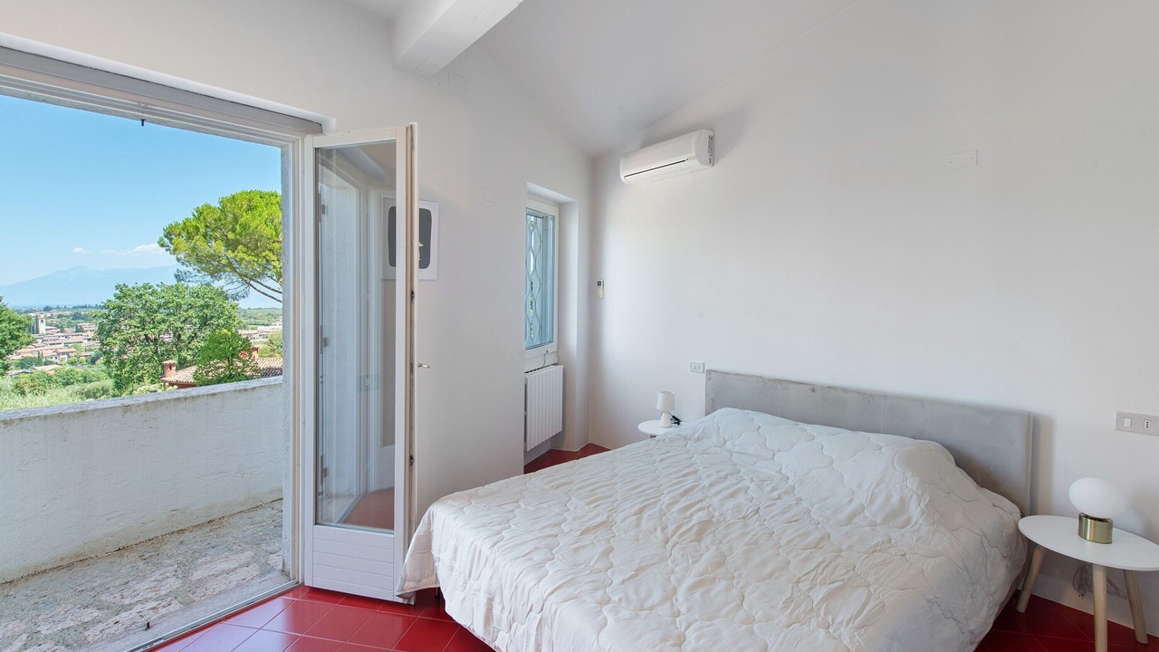 Photo of Bedroom in San Felice del Benaco