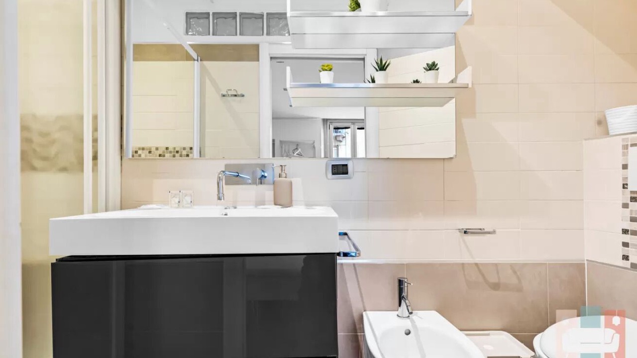 Photo of Bathroom in Varesine