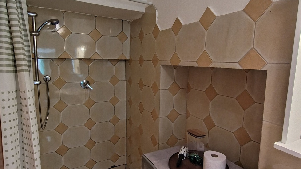Photo of Bathroom in Alatri