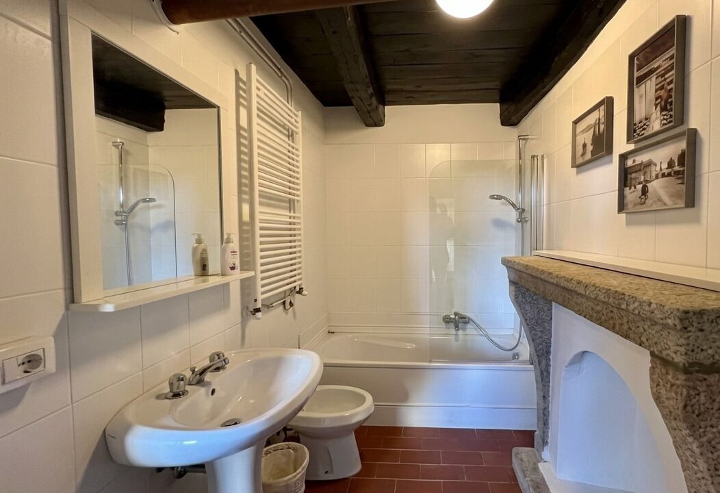 Photo of Bathroom in Levo