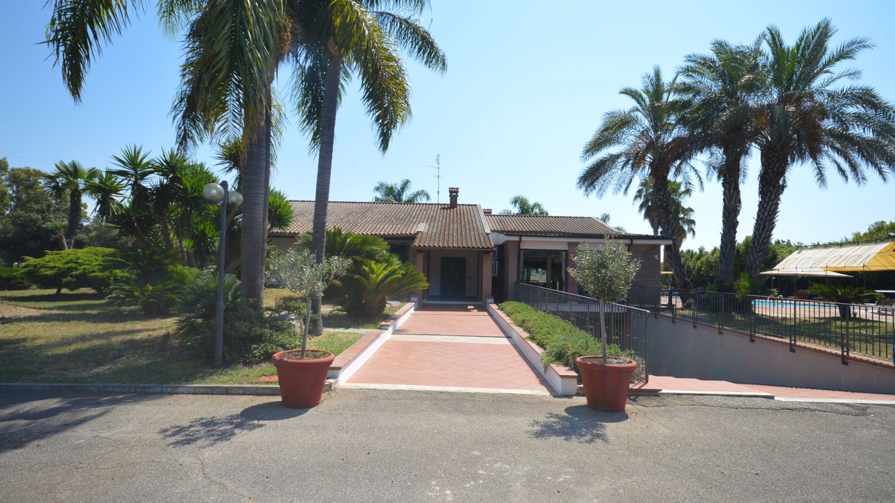 Photo of Outdoor in Latina