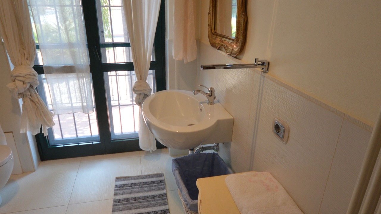 Photo of Bathroom in Latina