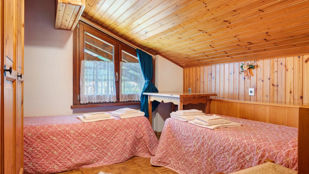 Photo of Bedroom in Molveno