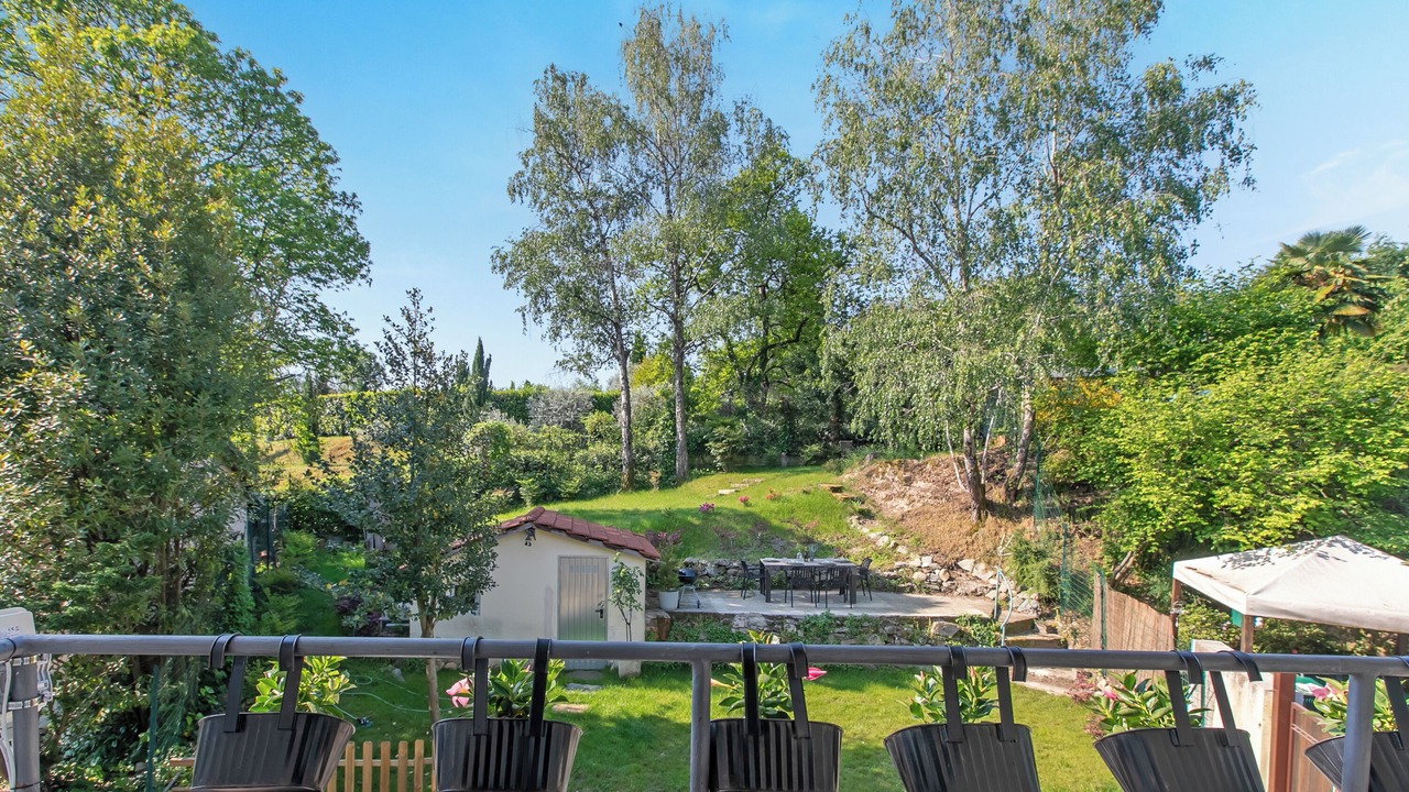 Photo of Outdoor in Angera