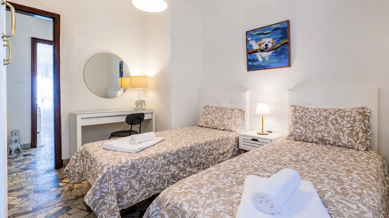 Photo of Bedroom in Intra