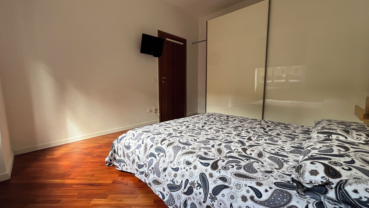 Photo of Bedroom in Intra