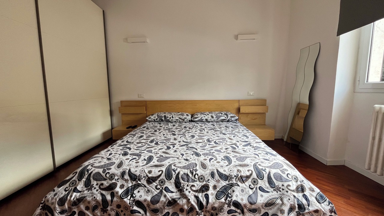 Photo of Bedroom in Intra