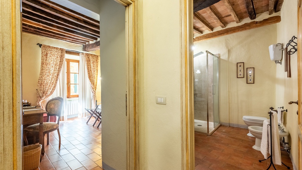 Photo of Bathroom in Santarello