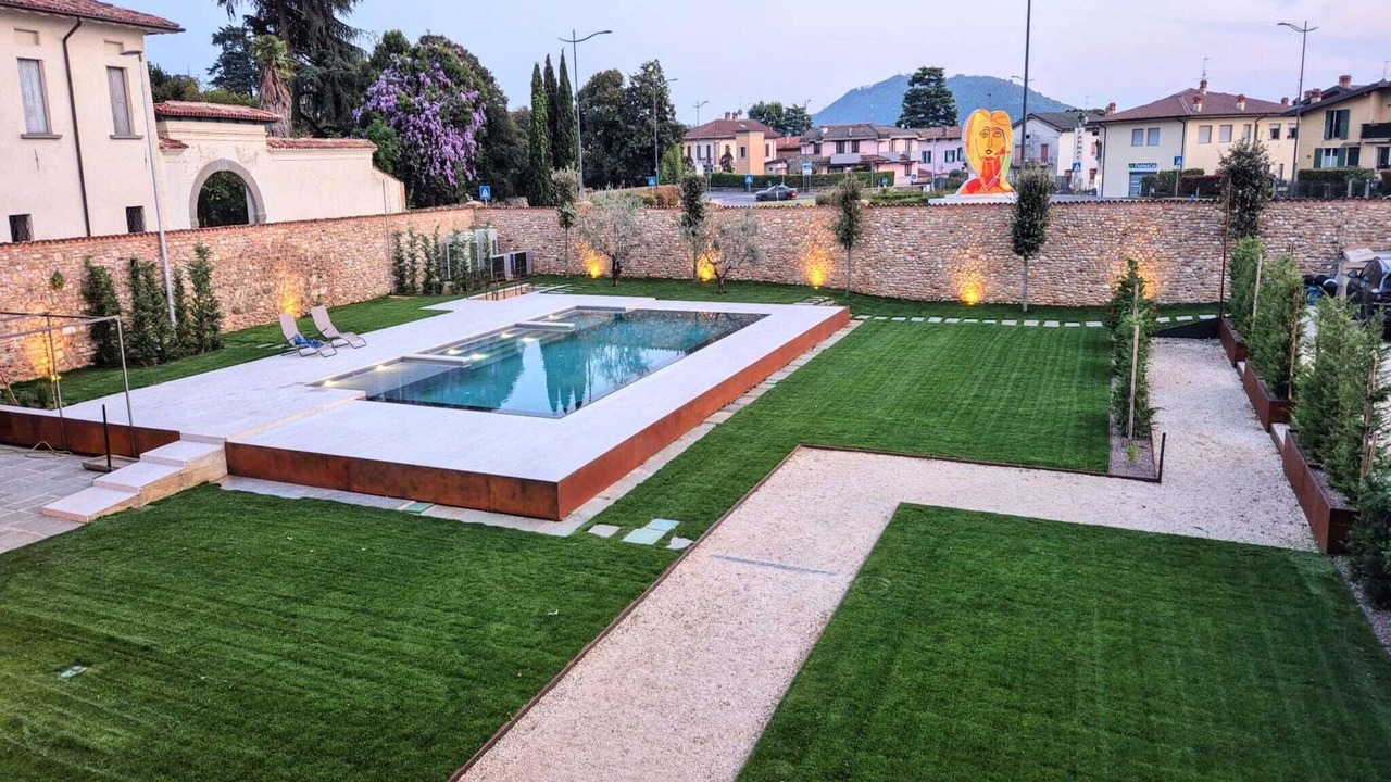 Photo of Outdoor in Adro