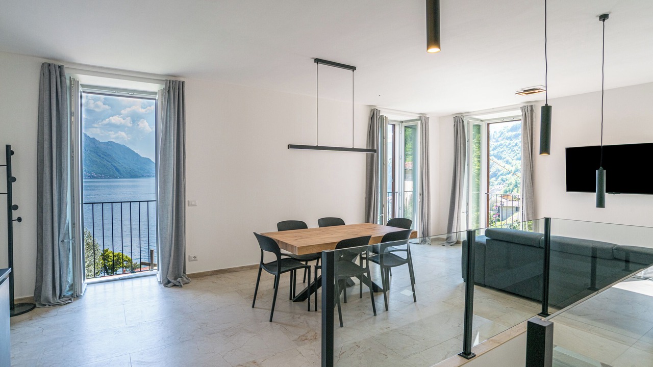 Photo of Bedroom in Menaggio
