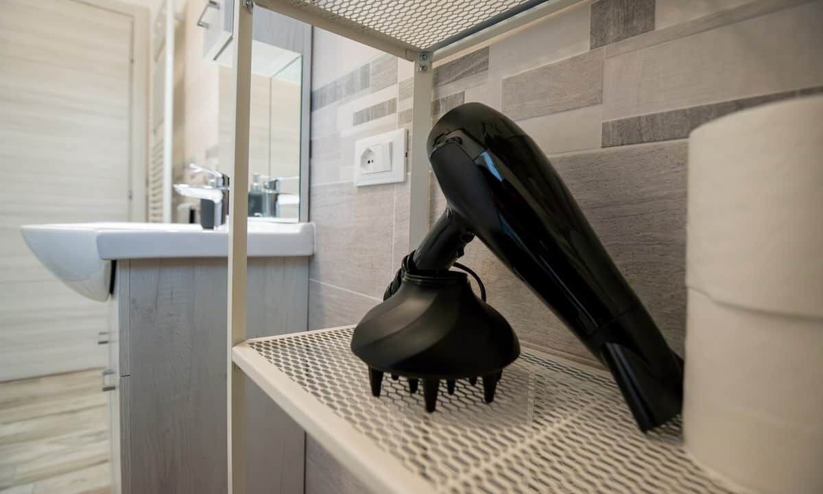 Photo of Bathroom in Camposanto