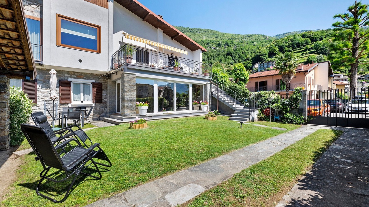 Photo of Patio Balcony in Gera Lario