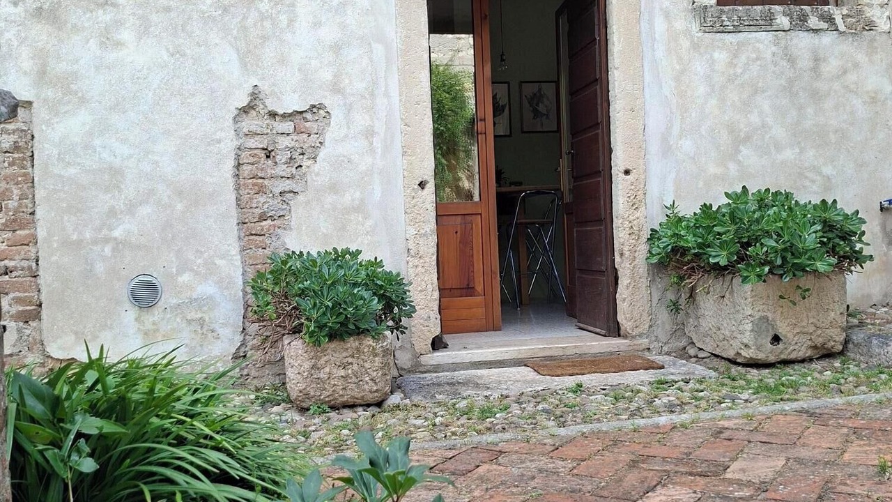 Photo of Outdoor in Est