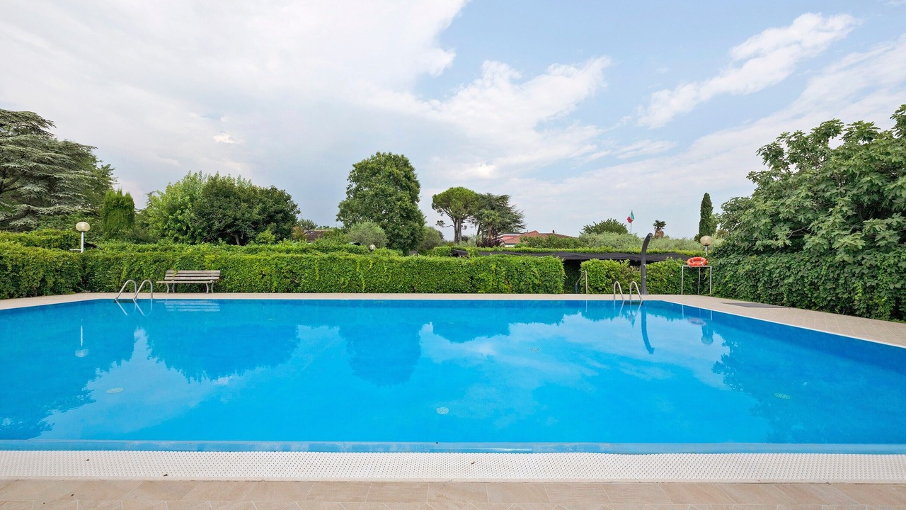 Photo of Outdoor in Calmasino