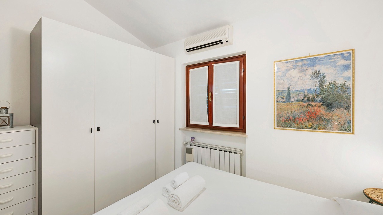 Photo of Bedroom in Calmasino