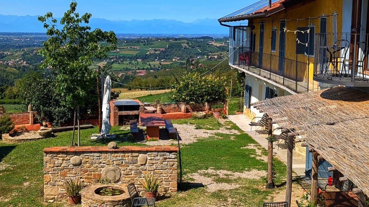 Photo of Patio Balcony in Dogliani
