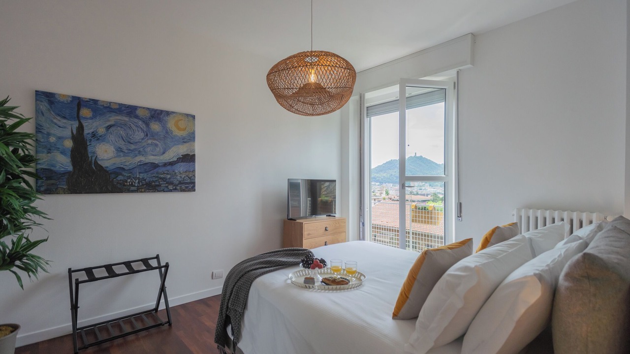 Photo of Bedroom in Como