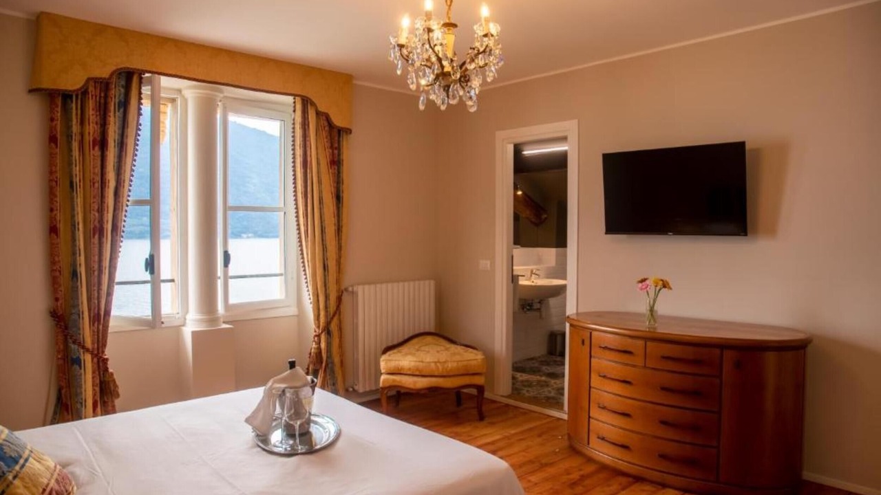 Photo of Bedroom in Cannobio