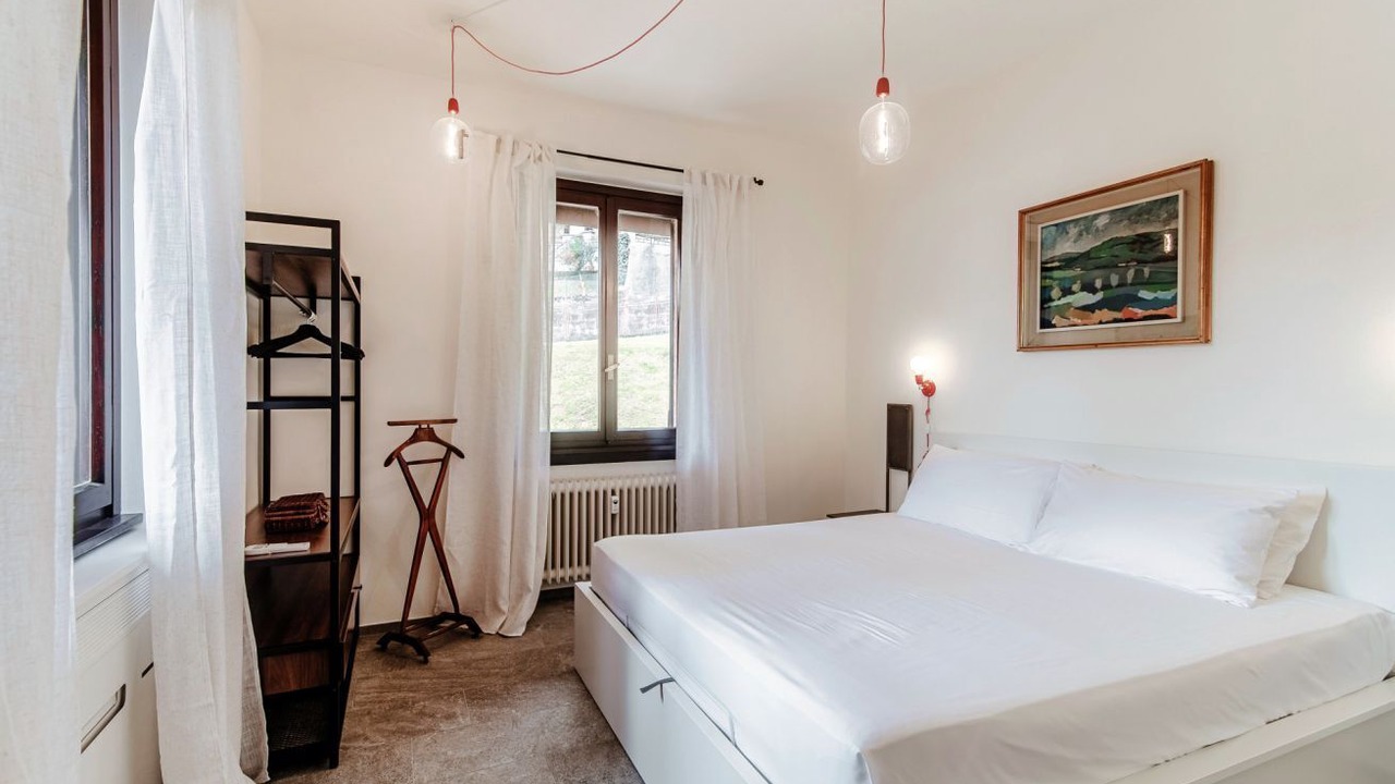 Photo of Bedroom in Menaggio