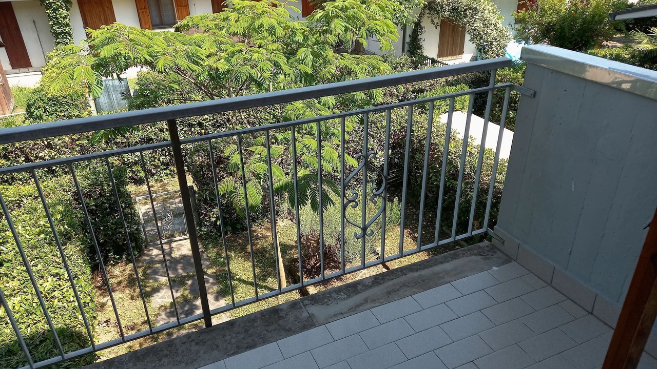 Photo of Patio Balcony in Lido di Dante