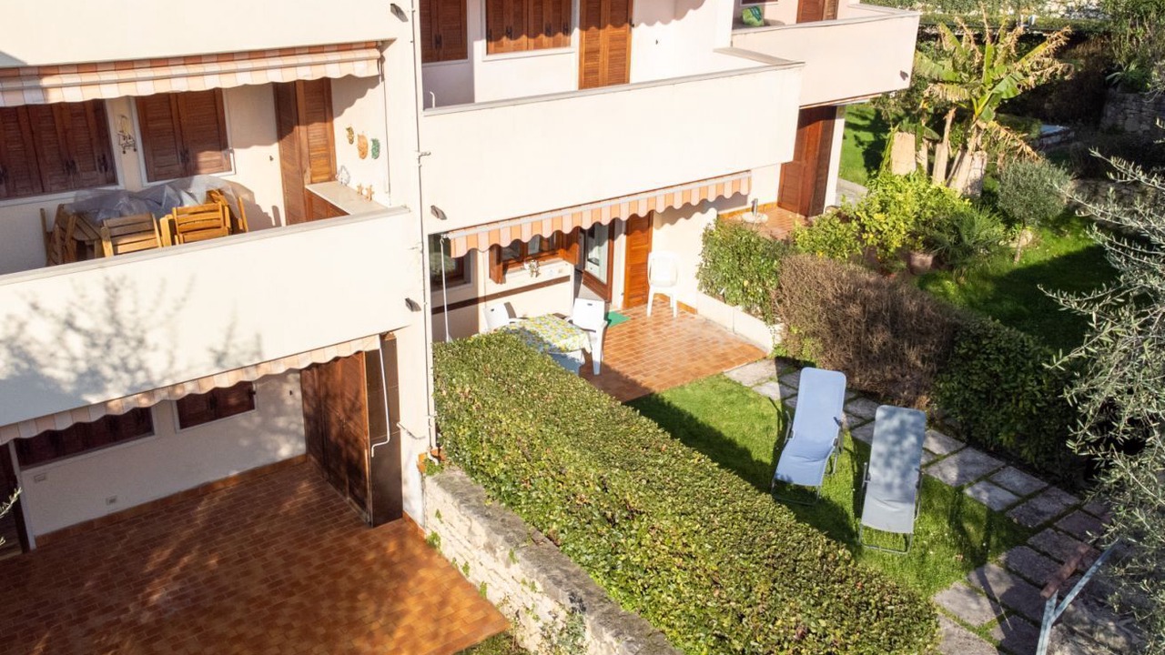Photo of Patio Balcony in Assenza