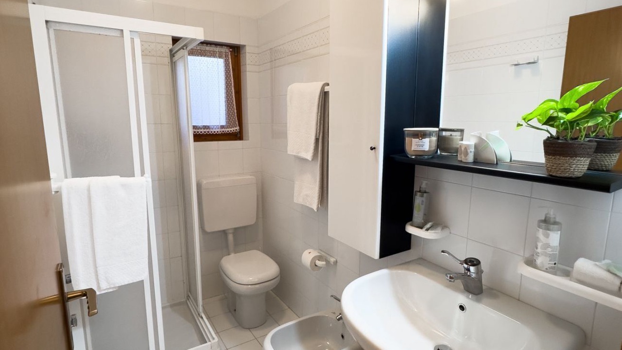 Photo of Bathroom in Assenza