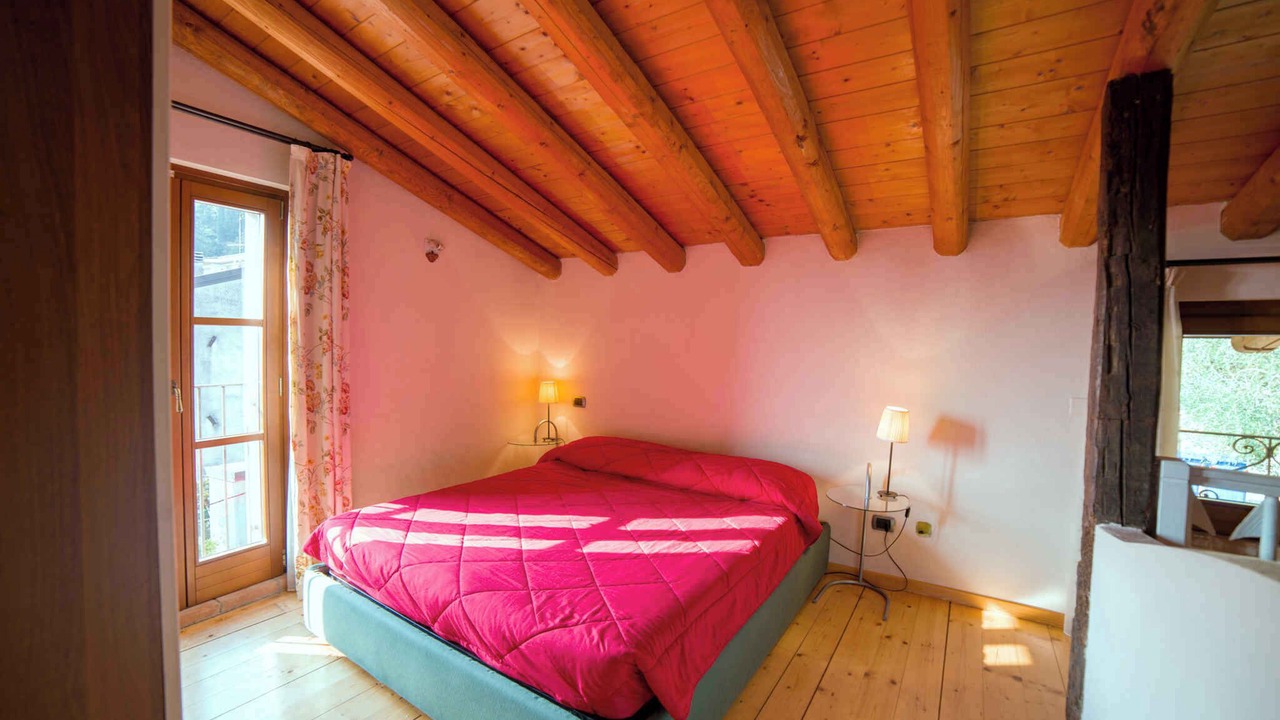 Photo of Bedroom in Toscolano Maderno
