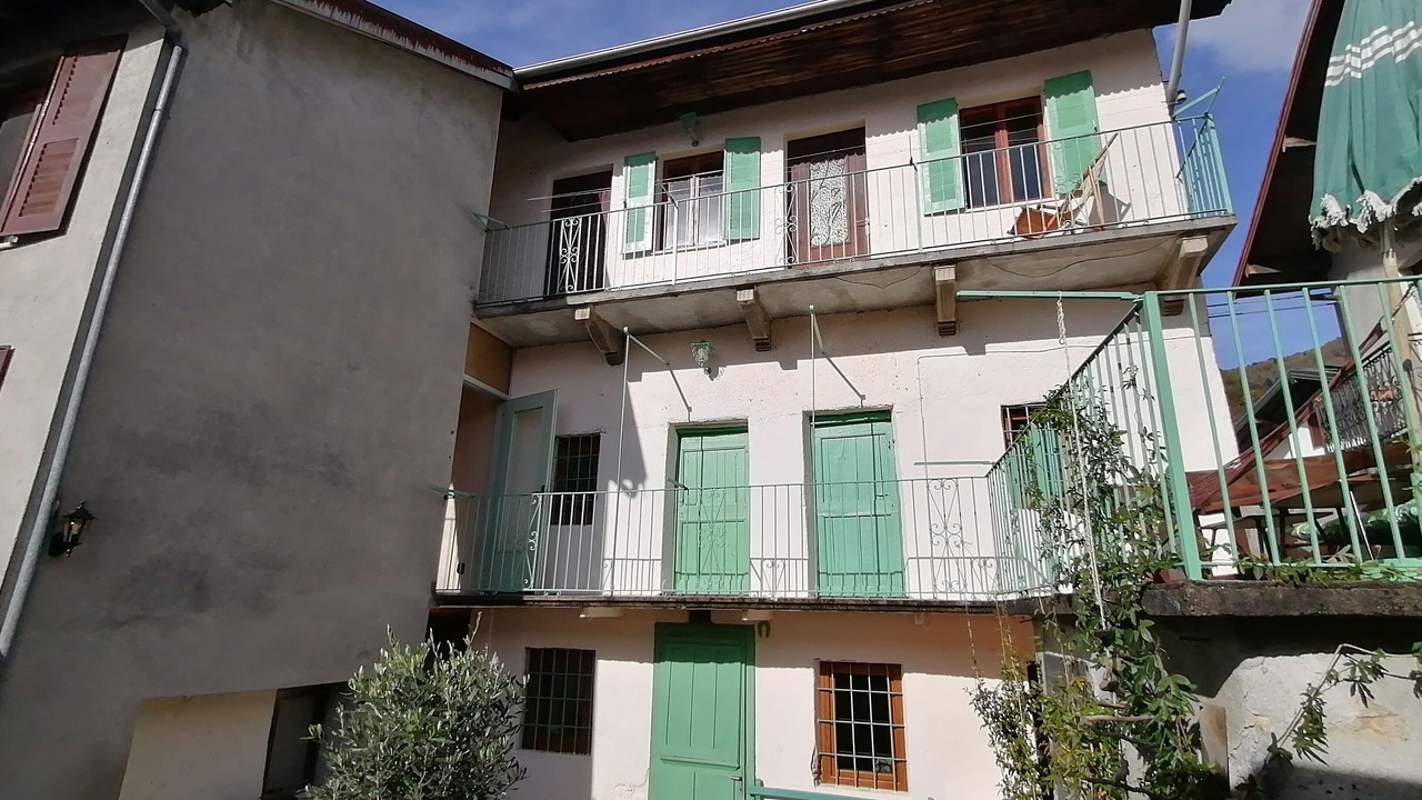 Photo of Outdoor in Brolo