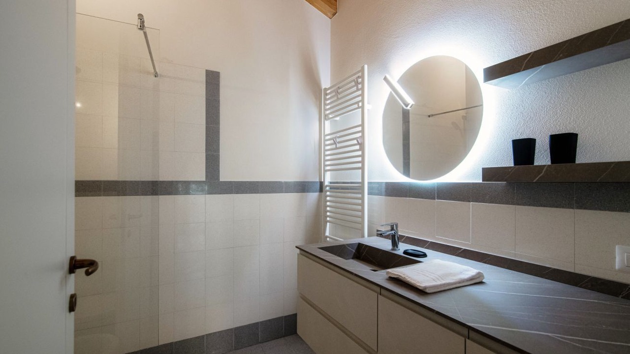 Photo of Bathroom in Menaggio