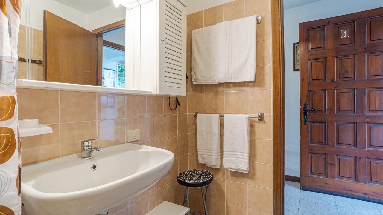 Photo of Bathroom in Menaggio