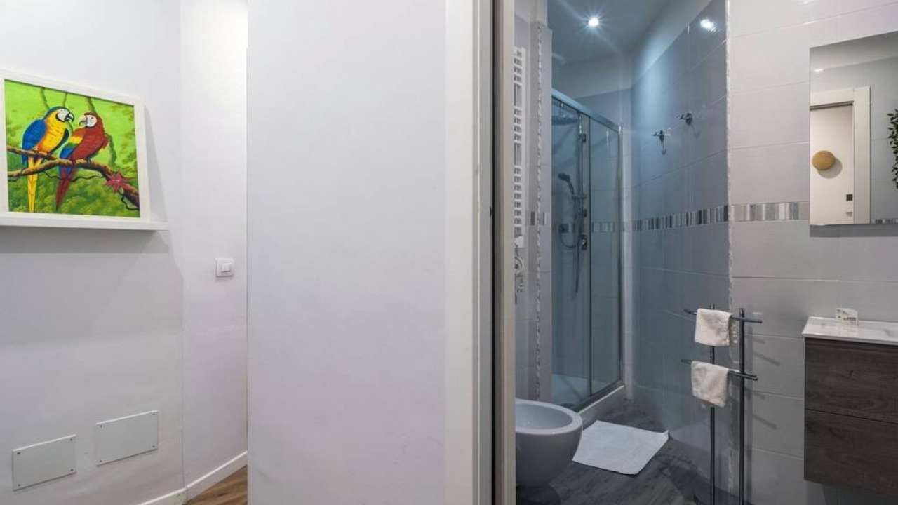 Photo of Bathroom in Centro Direzionale
