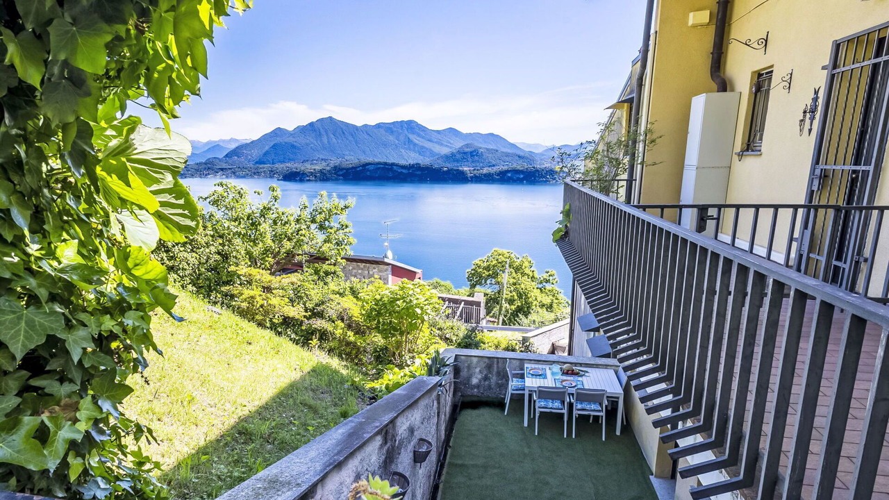 Photo of Patio Balcony in Belgirate