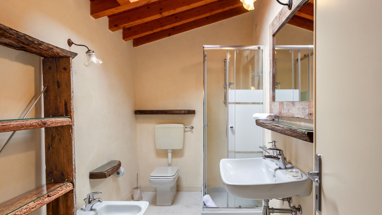 Photo of Bathroom in Castello
