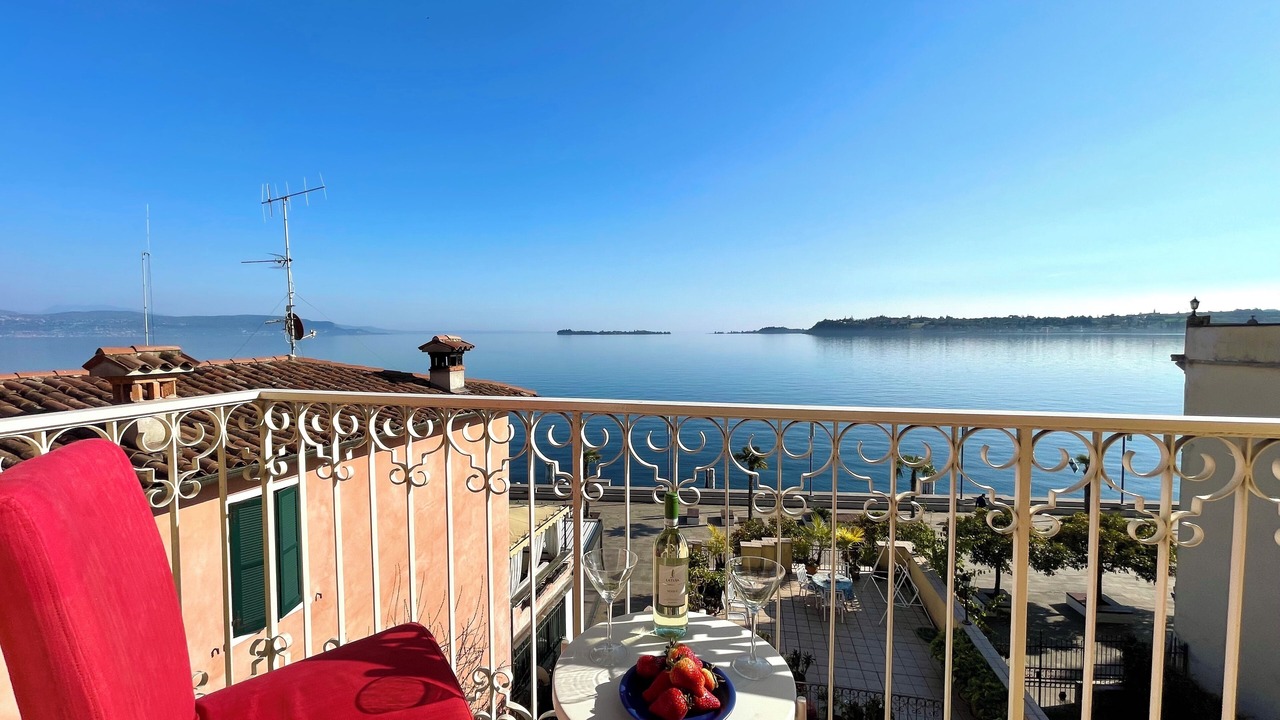 Photo of Outdoor in Morgnaga