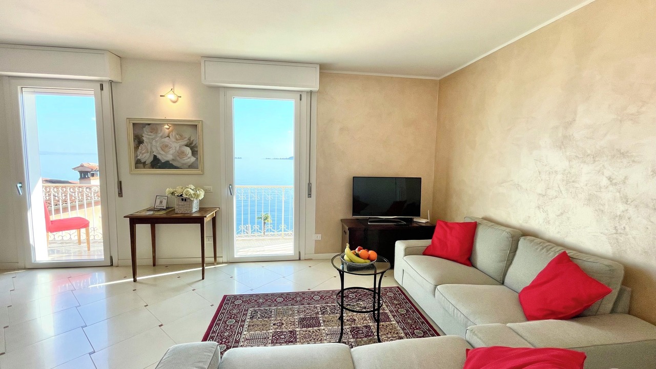 Photo of Livingroom in Morgnaga