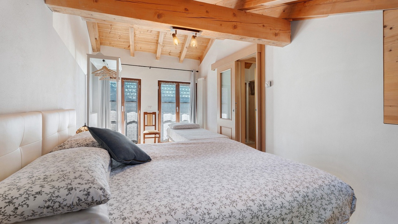 Photo of Bedroom in Armeno