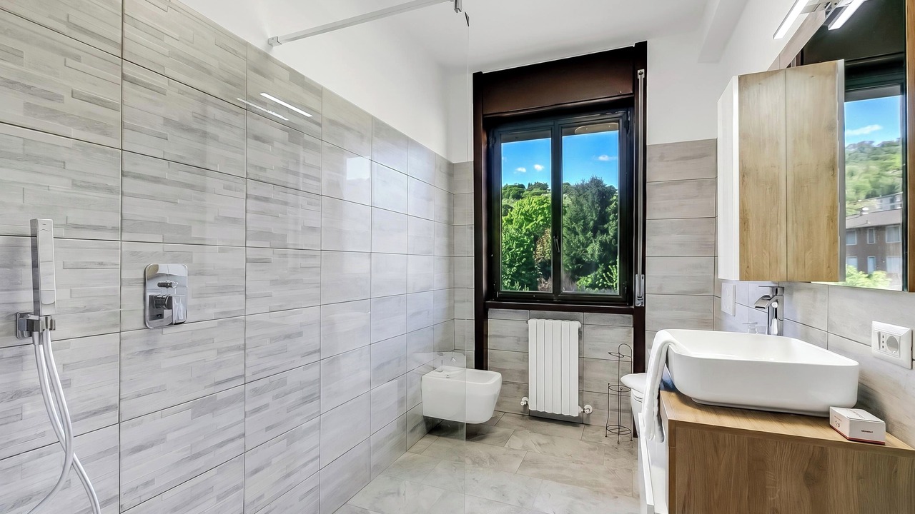 Photo of Bathroom in Laveno