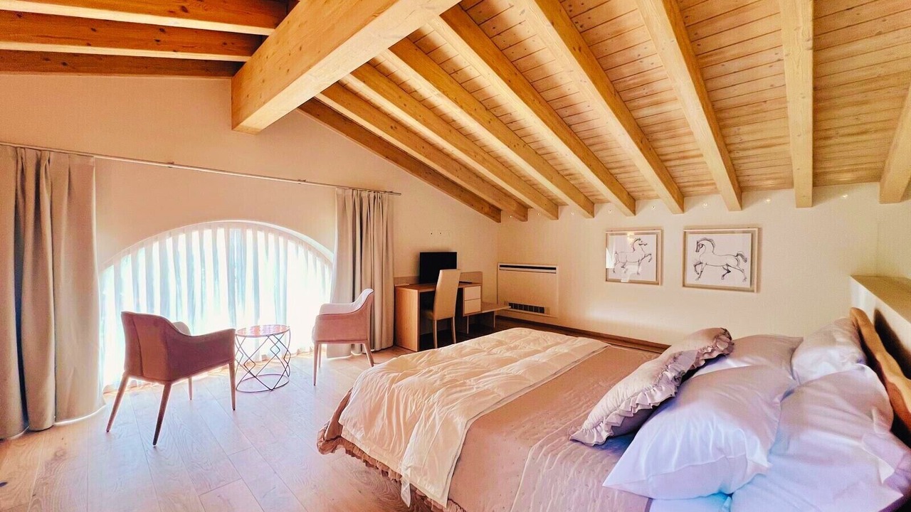 Photo of Bedroom in Lione