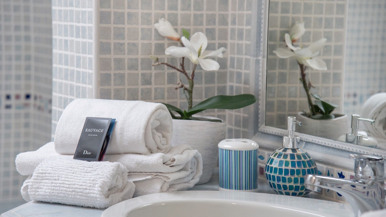 Photo of Bathroom in Intra