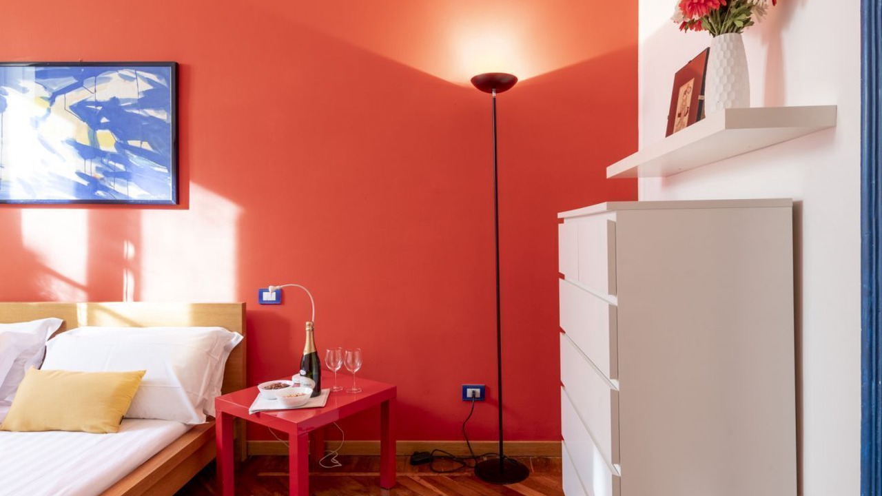 Photo of Bedroom in Magenta