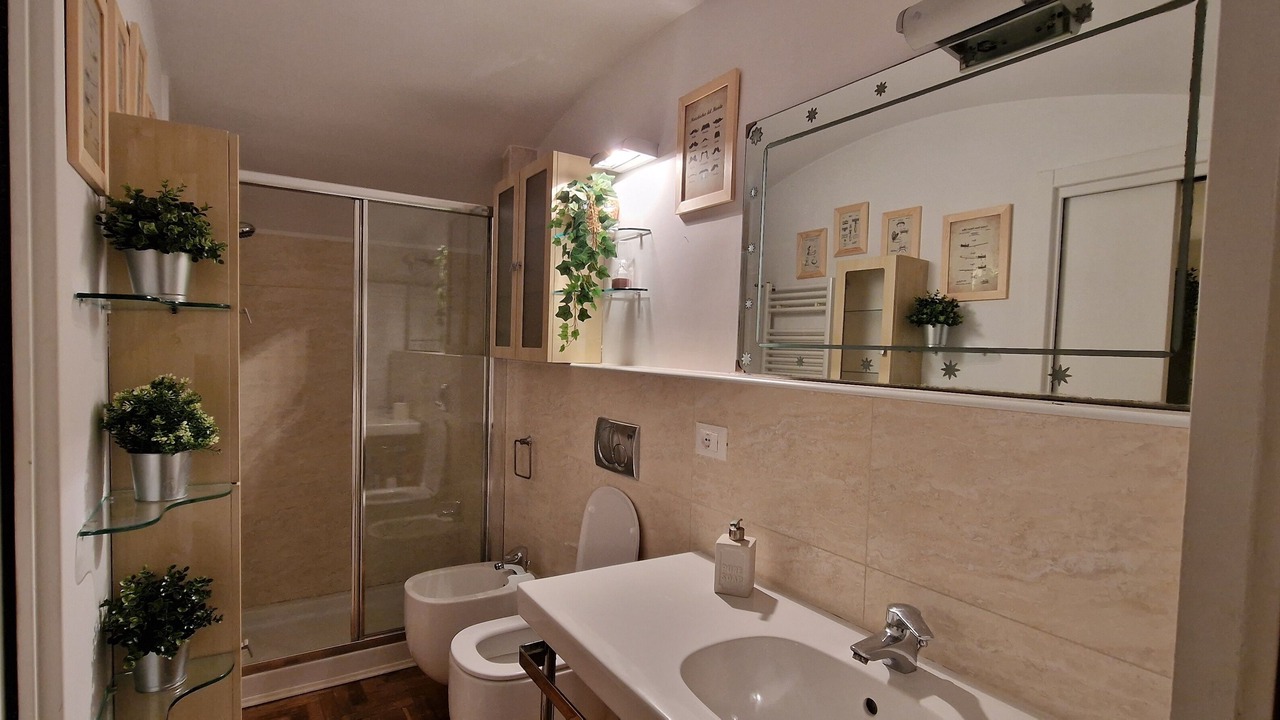 Photo of Bathroom in Historic Centre