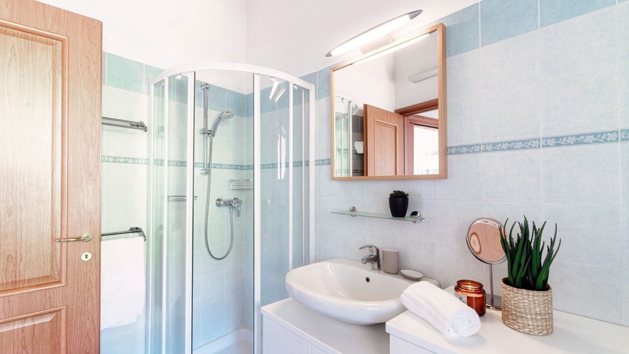 Photo of Bathroom in Menaggio